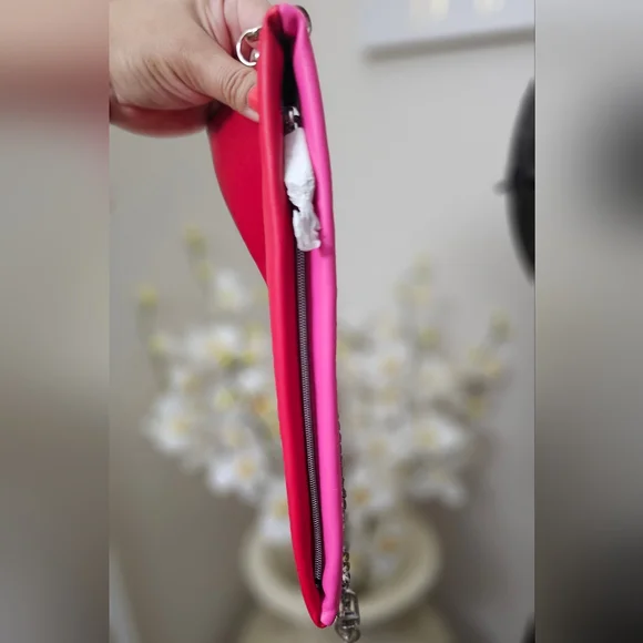 Dior Beauty Red & Pink Vegan Leather Two-Tone Pouch with crossbody chain NWOT - Picture 9 of 15